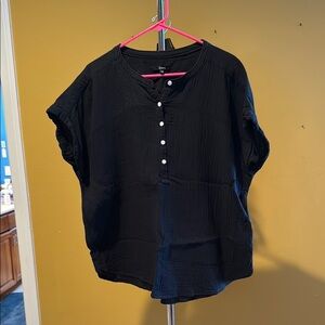 Quince 100% Organic Cotton Gauze Roll Sleeve Shirt Black